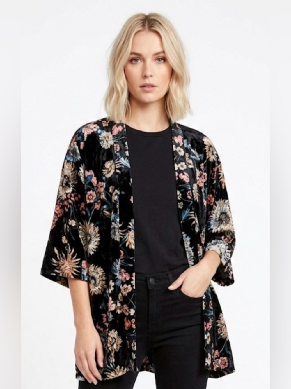 NWOT Wishlist Black Floral Crushed Velvet Kimono